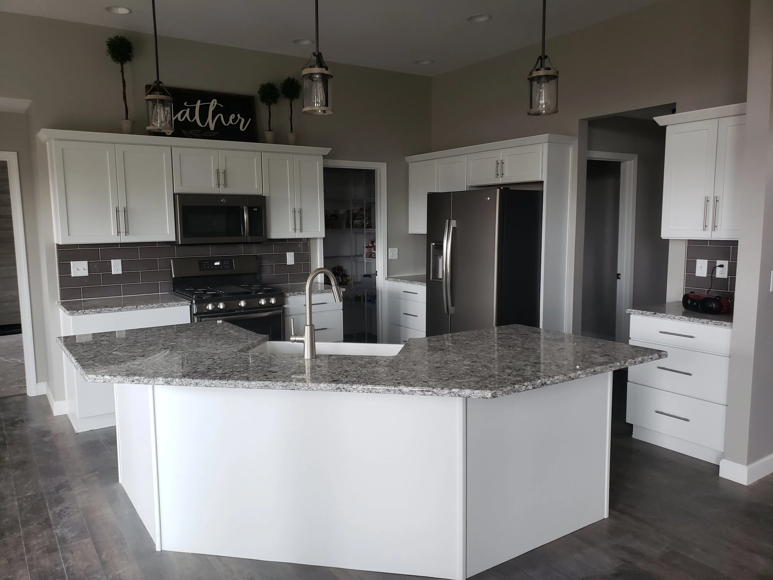 Transitional Kitchen Remodel by 21st Century Kitchens & Interiors project photo