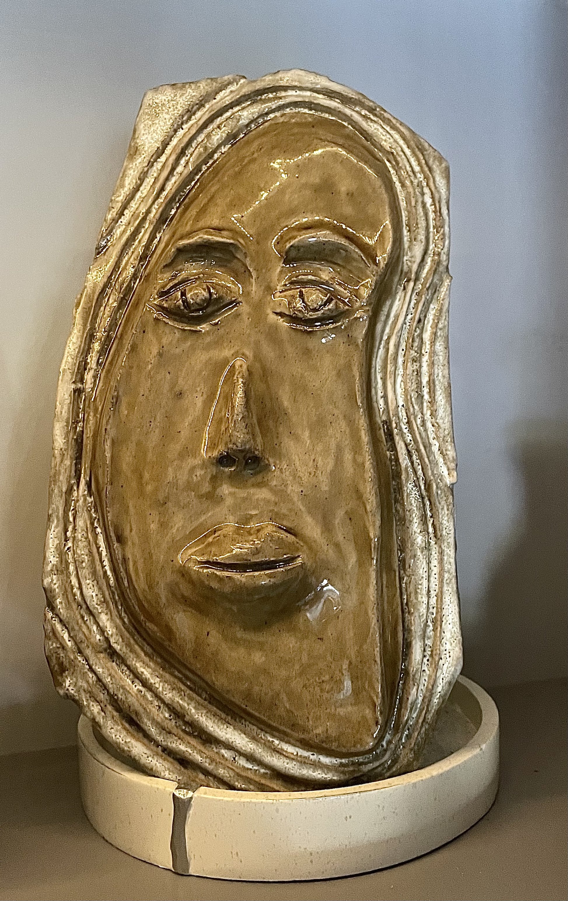 Mike, 2022, Ceramics, 4 x 9