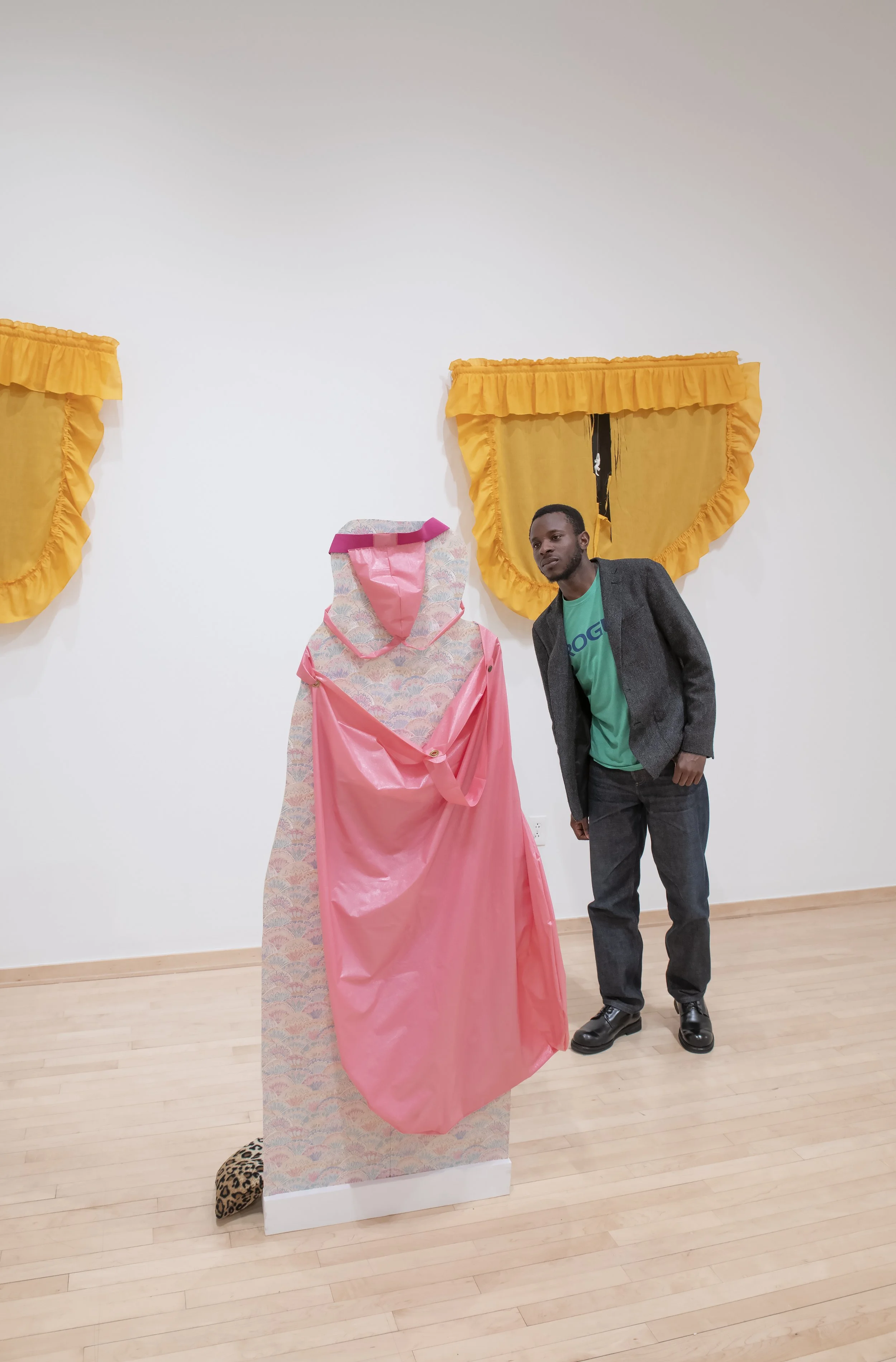 "The Cat's Mouth
cuts like pinking shears" Installation View. Photo Credit: John Carlano
