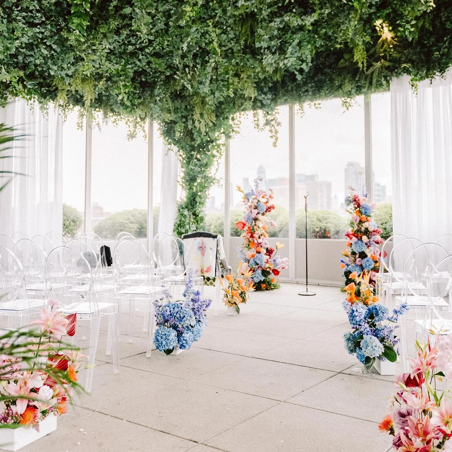 One of the most unique color palettes I've ever worked with... Just a joyous color explosion for C&amp;T✨💐 Thank you to 📸@adam_brandenburg @publichotels and Emma of @firstblushweddings and my 💪 team: @princess.mai.blooms @lilyfetedesign @solfloran