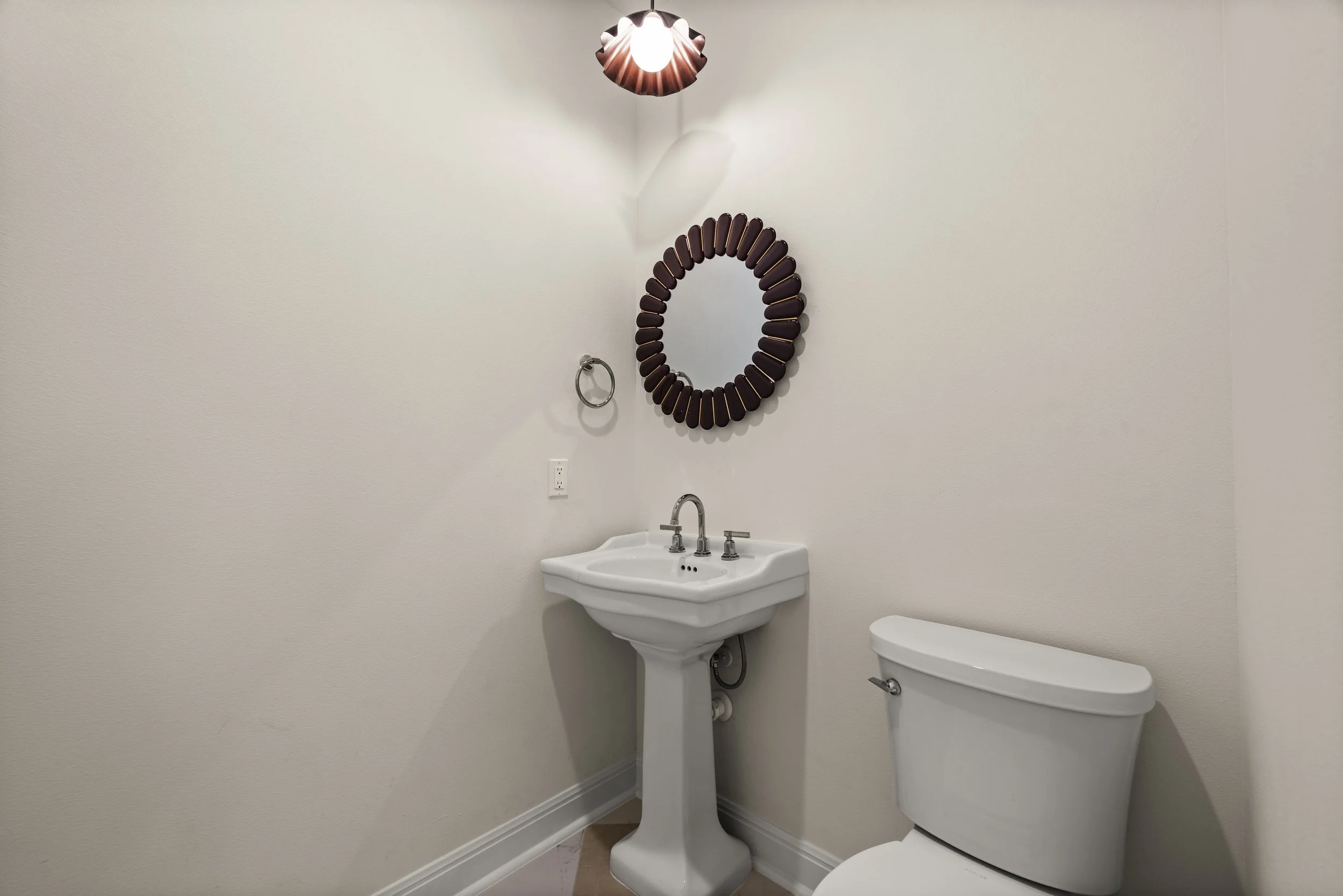 104_Whitley_Drive_0034.jpg
