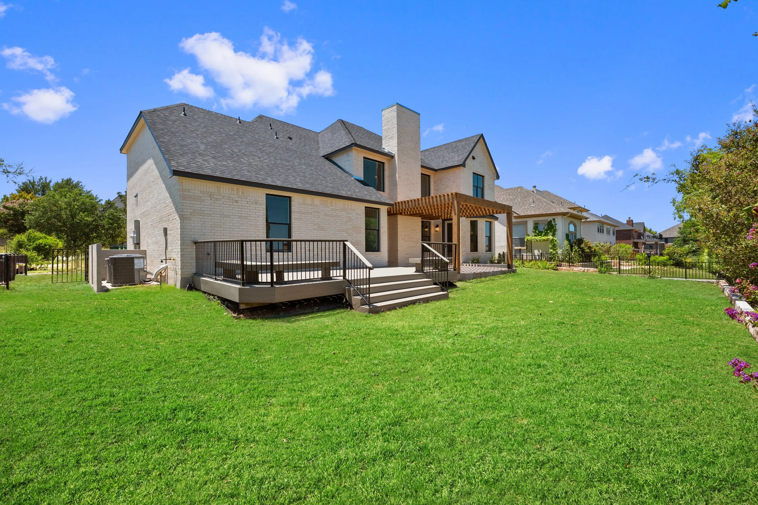 104_Whitley_Drive_0037.jpg
