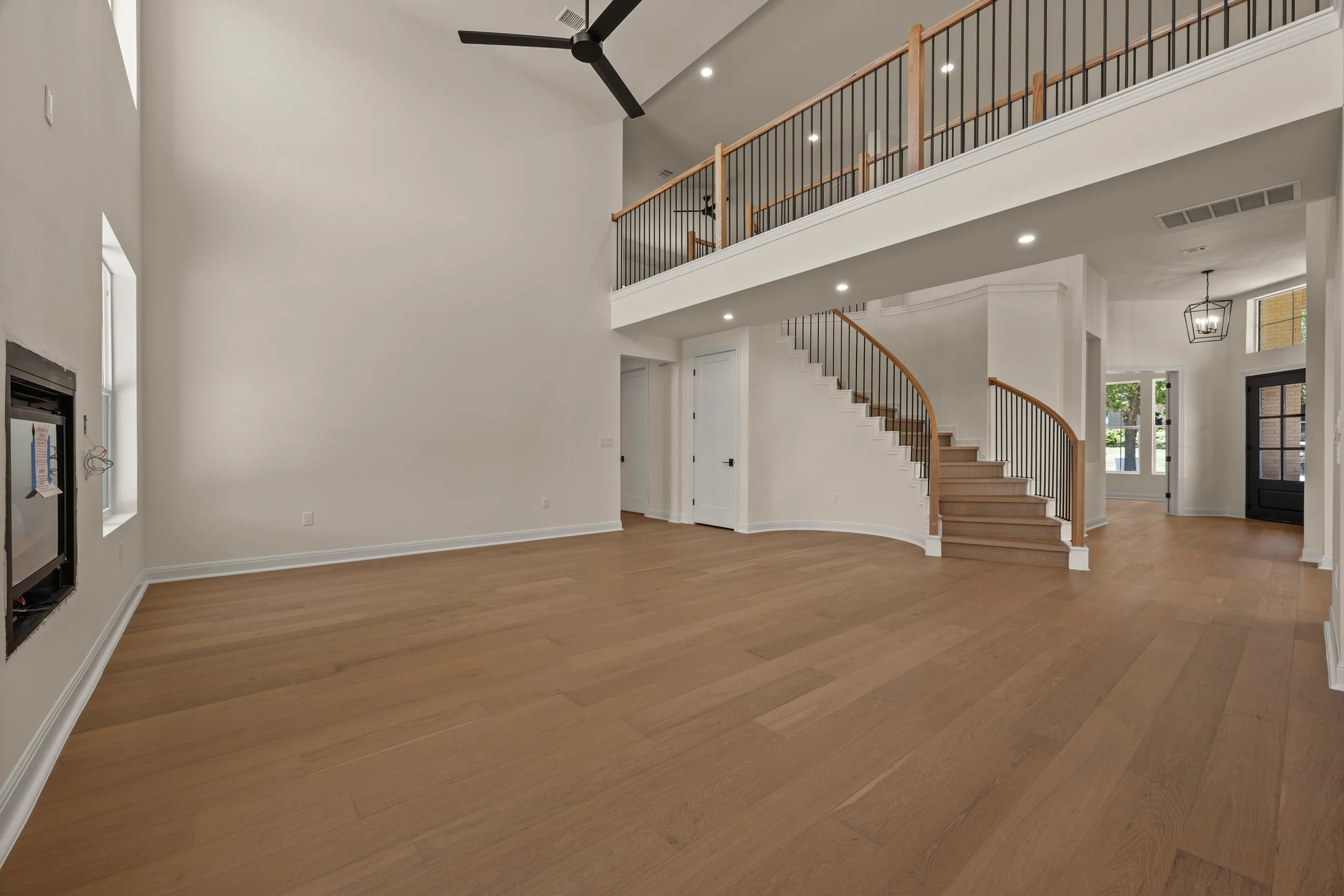 104_Whitley_Drive_0013.jpg