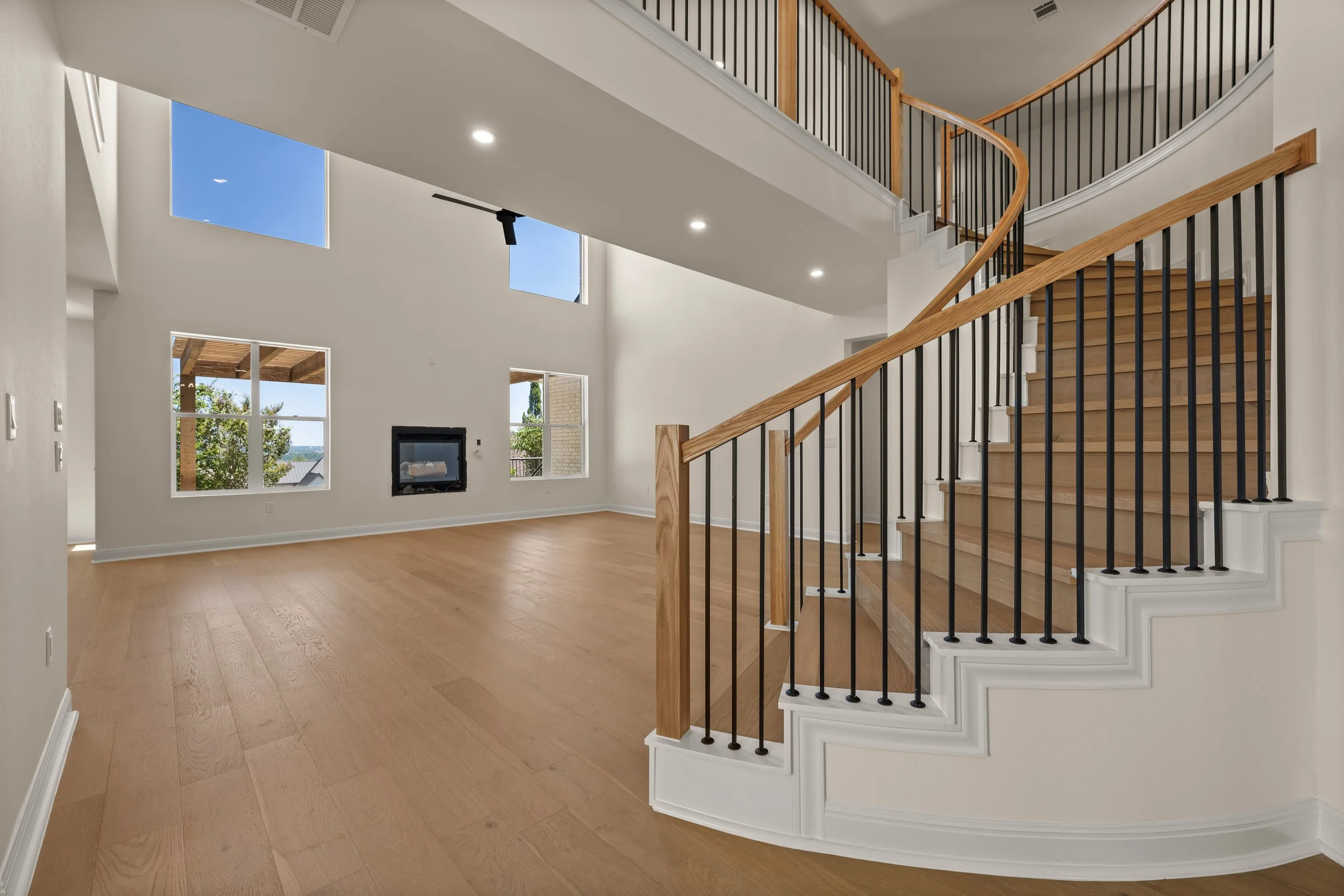 104_Whitley_Drive_0010.jpg