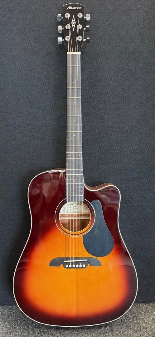 Alvarez RD26CE-Sunburst with bag