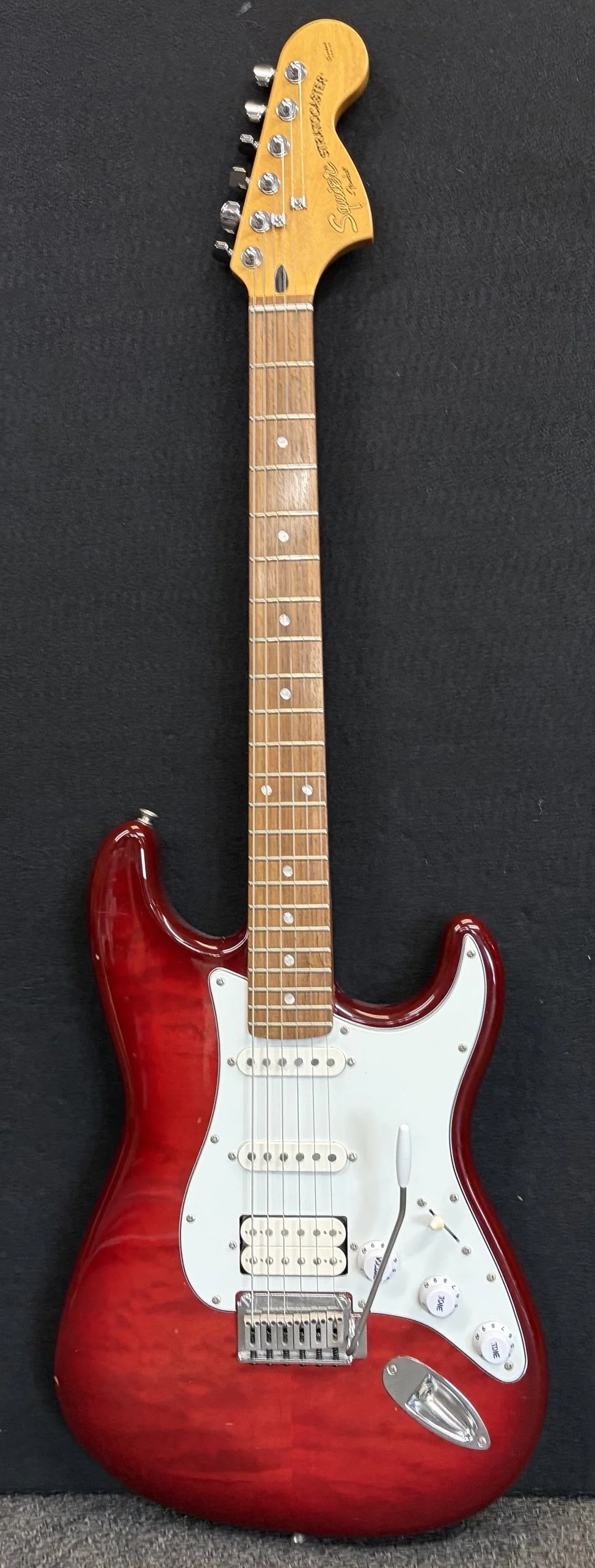 Squier HSS Strat-Sunburst