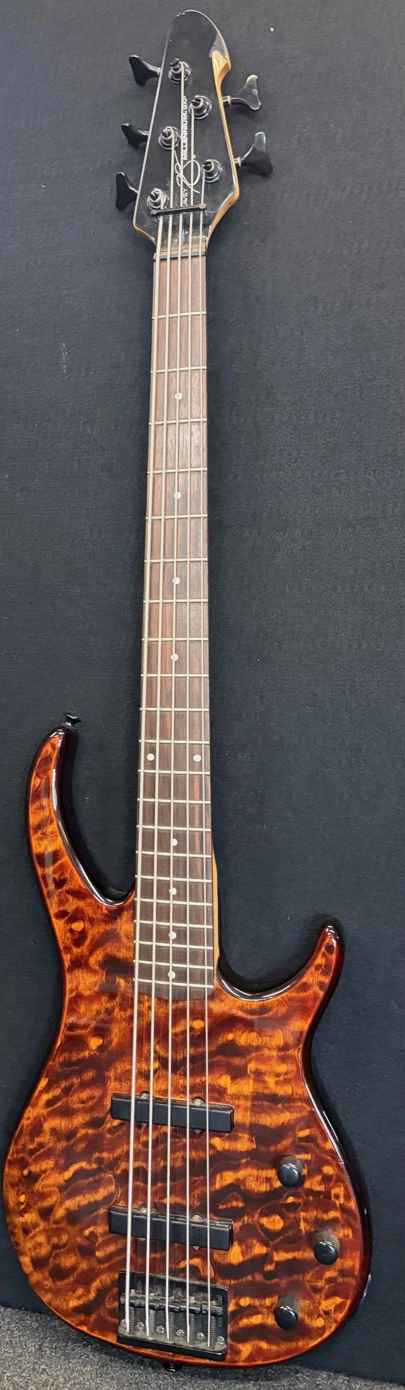 Peavey Millenium BXP 5-trans brown