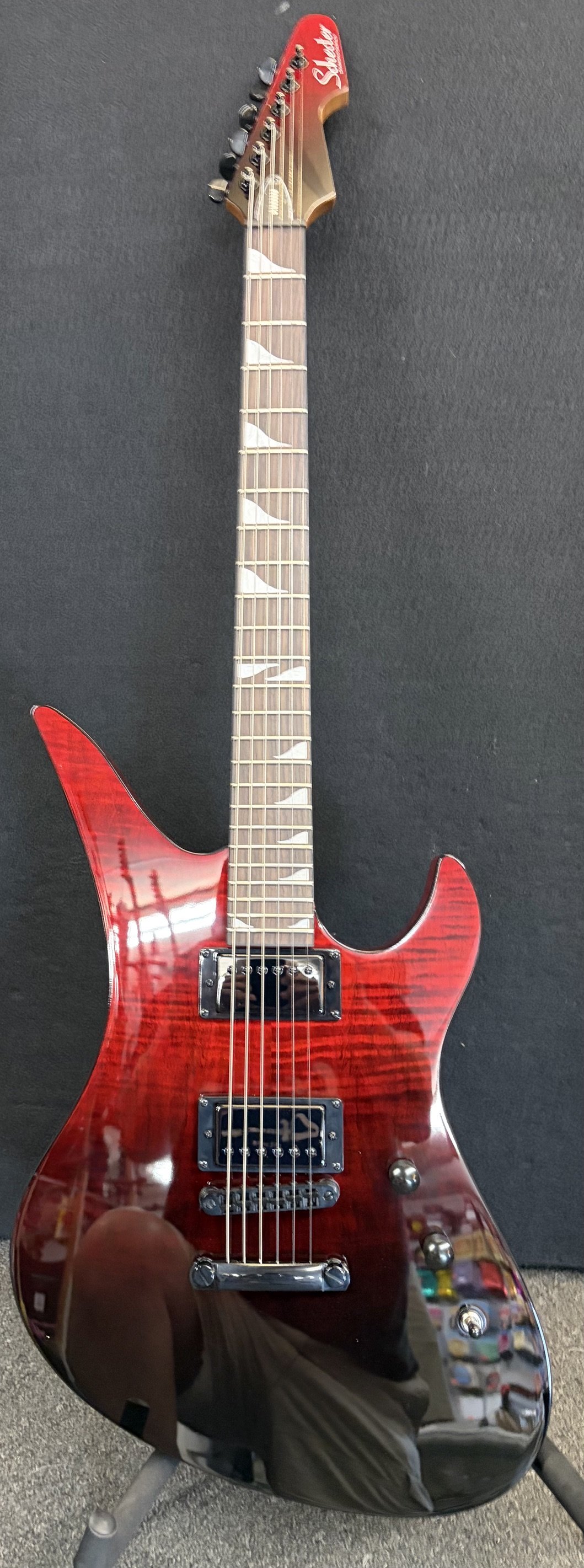 Schecter Diamond Series Avenger Standard-Blood Burst