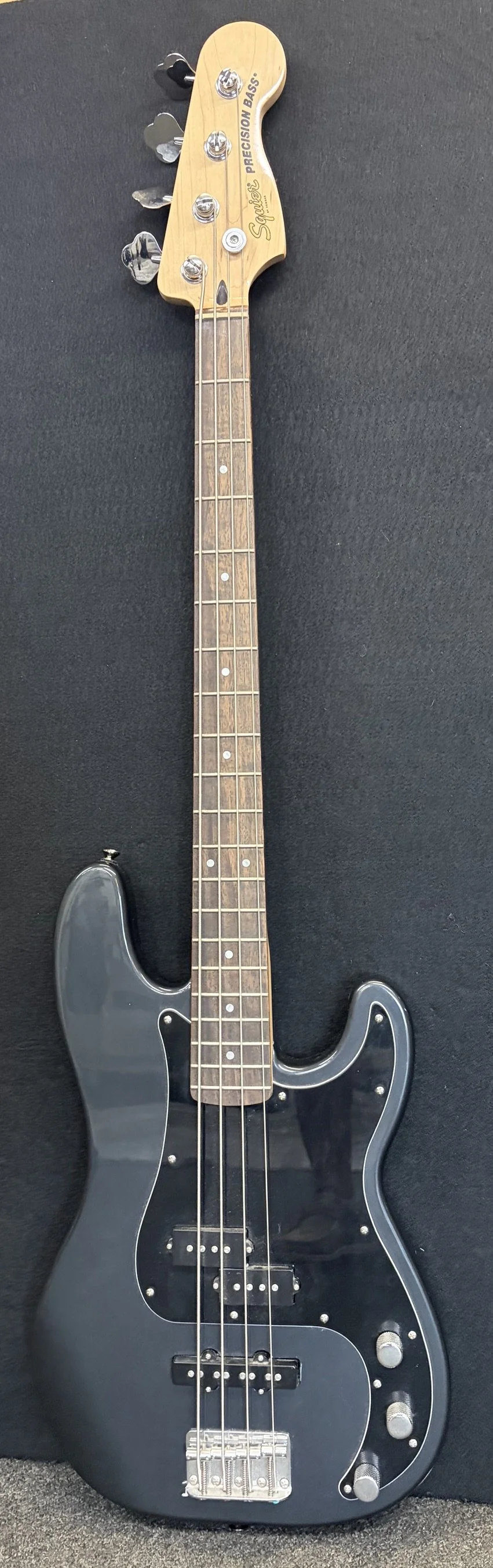 Used Squier Affinity JP bass-Charcoal Frost Metallic