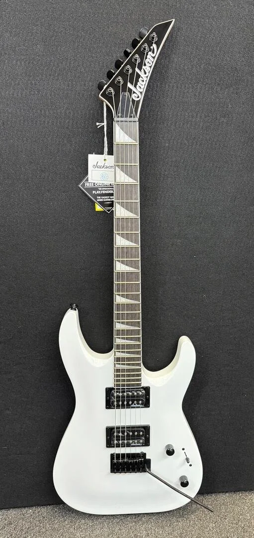 Jackson JS22 DKA- White