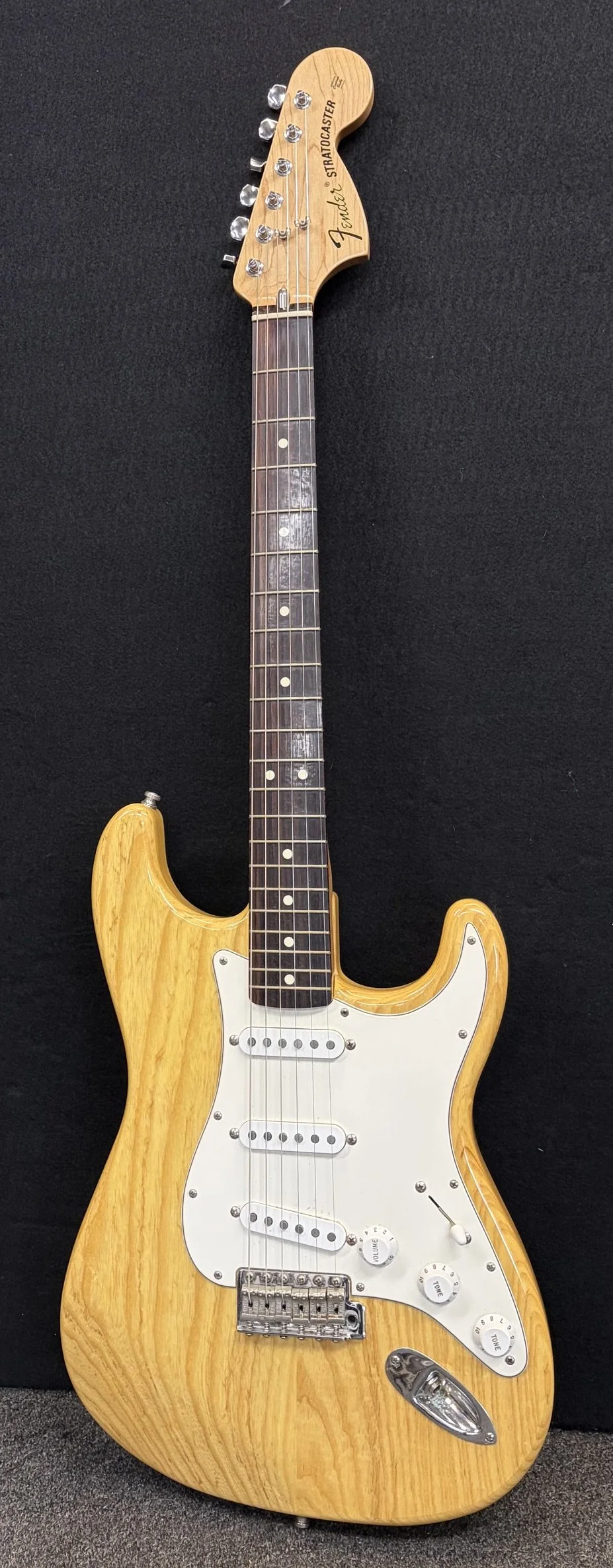 Used Fender Classic Series 70s Strat-natural