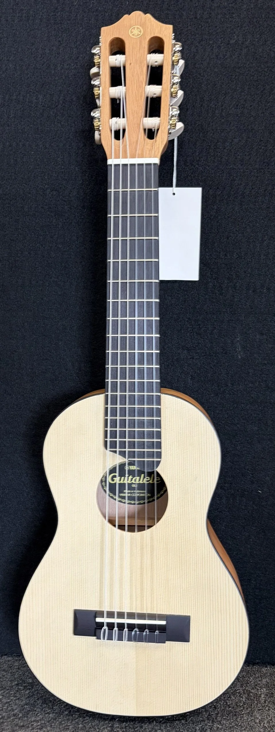 Yamaha GL1 Guitar ukulele-Natural satin