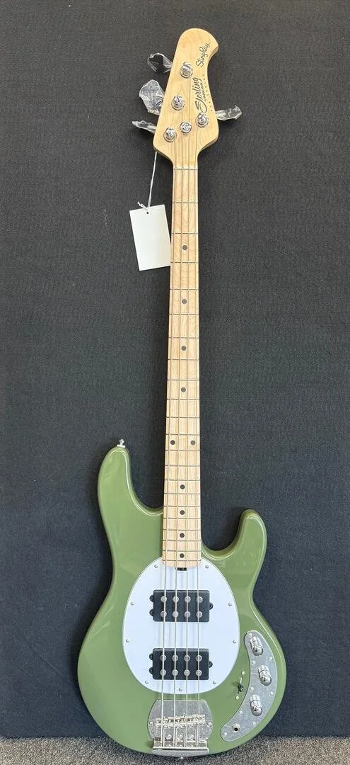 Sterling Ray 4 HH- Olive