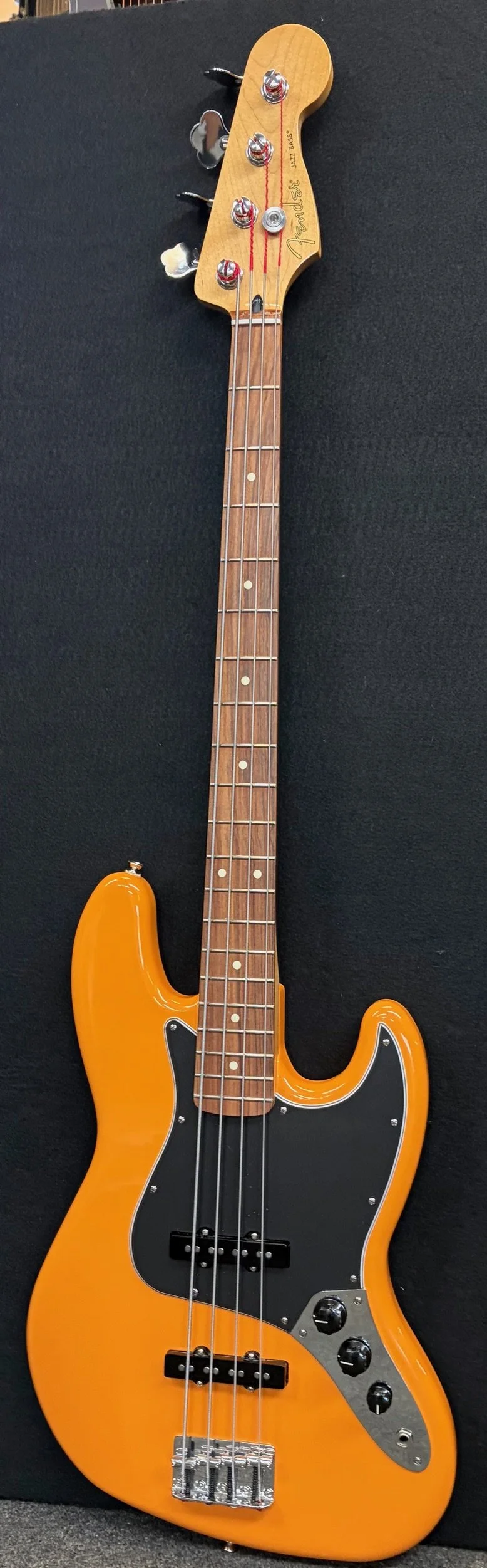 Used Player Bass-Capri Orange