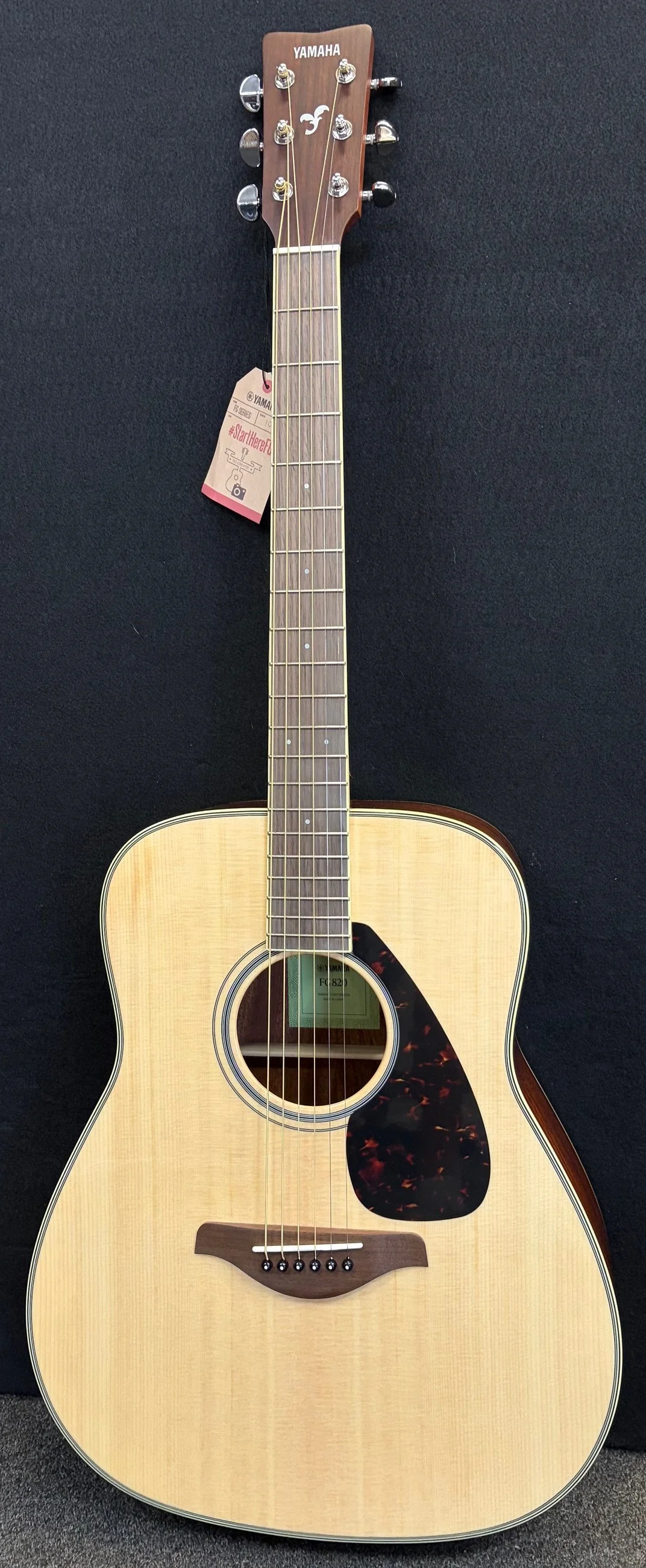 Yamaha FG820