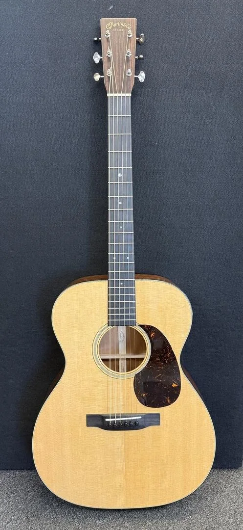 Used Martin 000-18- Natural with hard case