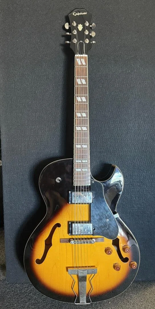 Used Epiphone ES-175- Sunburst with case