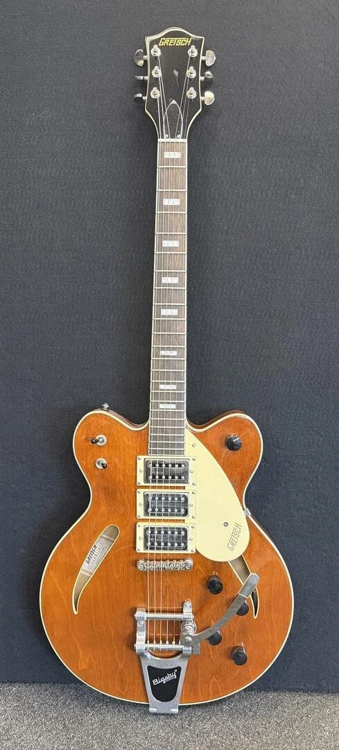 Used Limited Editon Gretsch Streamliner Center Block 3 Pickup- Walnut