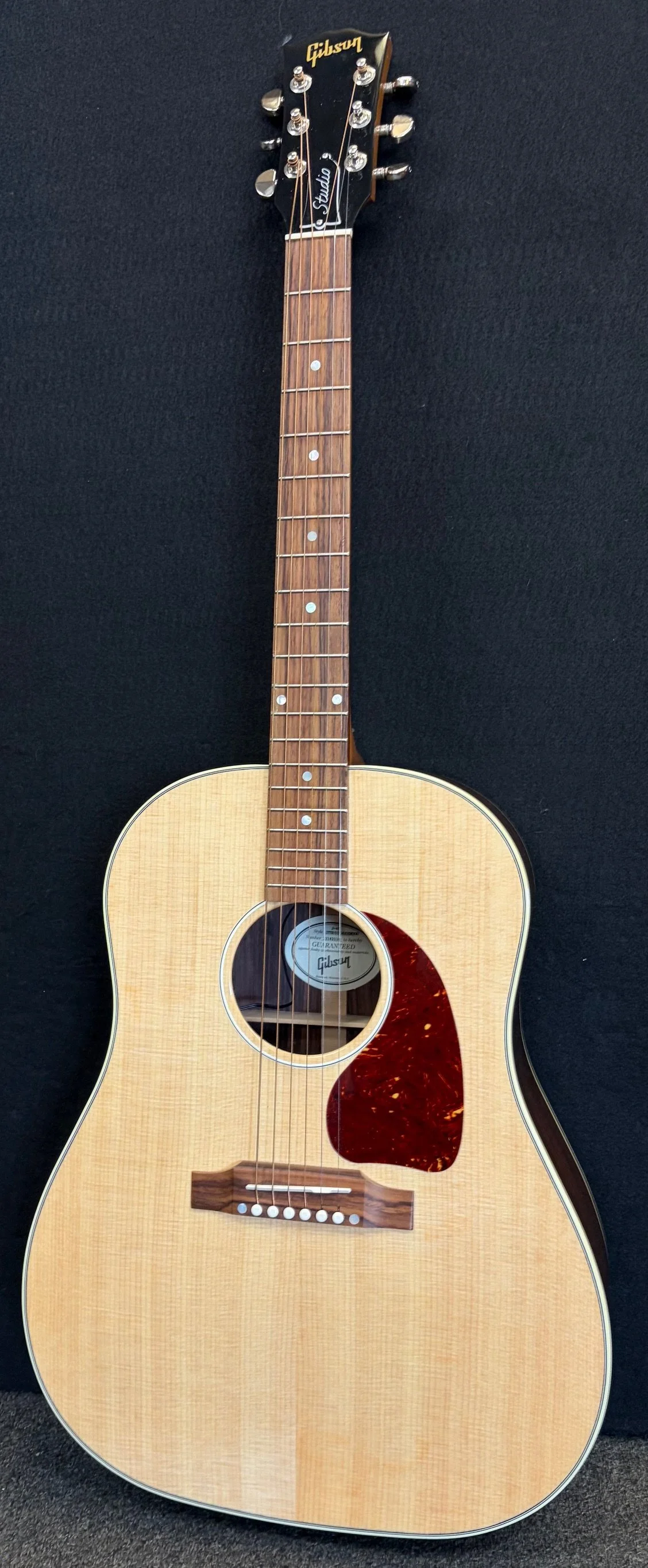 Gibson J45 Studio