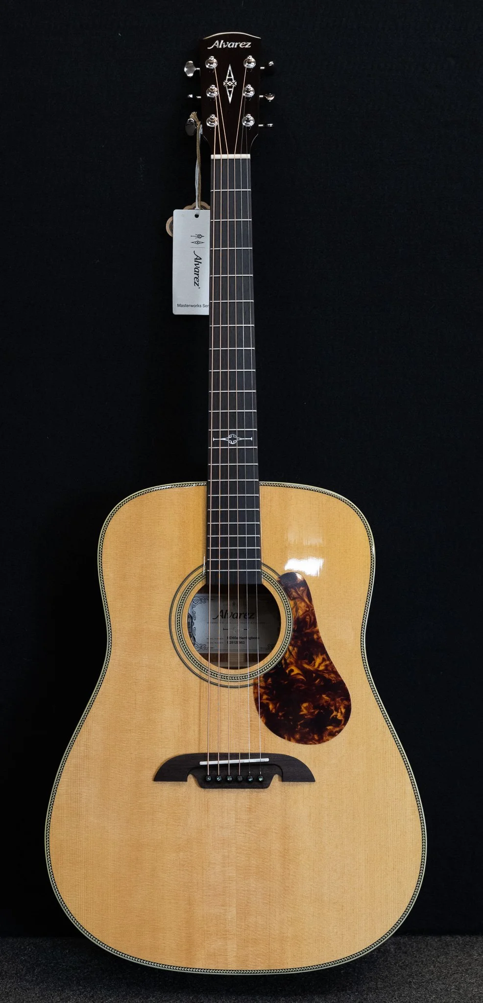 ALVAREZ MD 50 E Herringbone Natural 