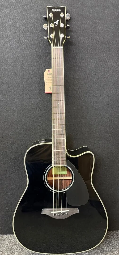 Yamaha FGX830C- Black