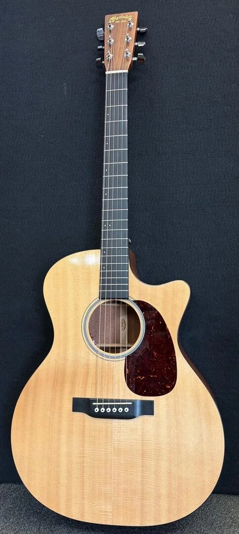 Used Martin GPC4- Natural with case