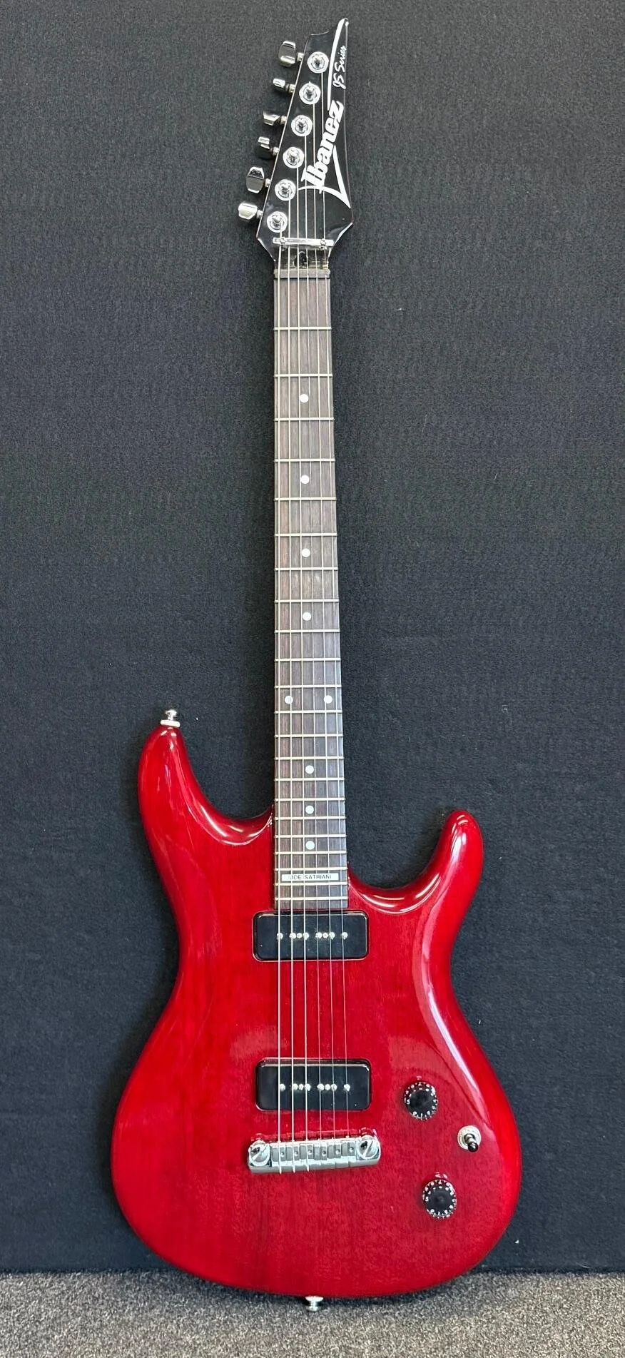 Used Ibanez Satriani JS700-Cherry