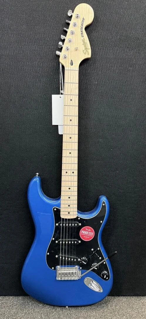 Squier Affinity Strat- Lake Placid Blue