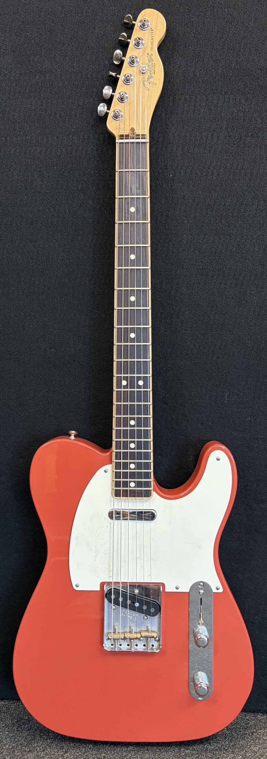 Used USA Fender American Standard Channel bound Rosewood fingerboard Tele-Fiesta Red