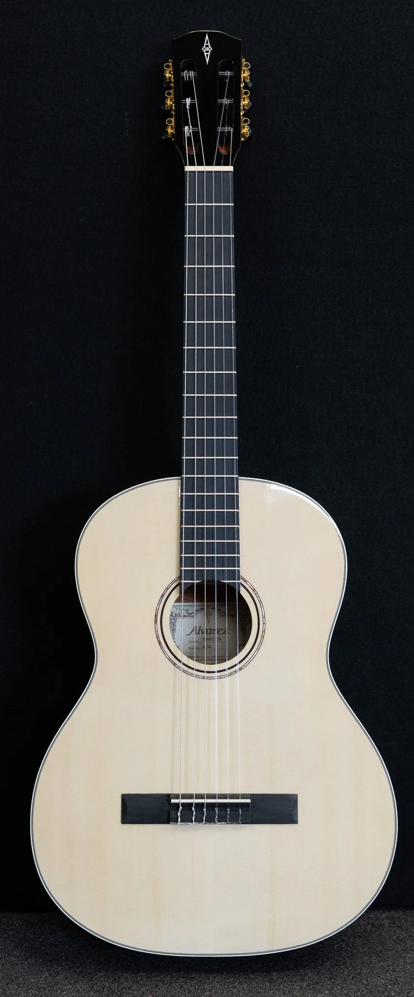 ALVAREZ RC 26 natural 