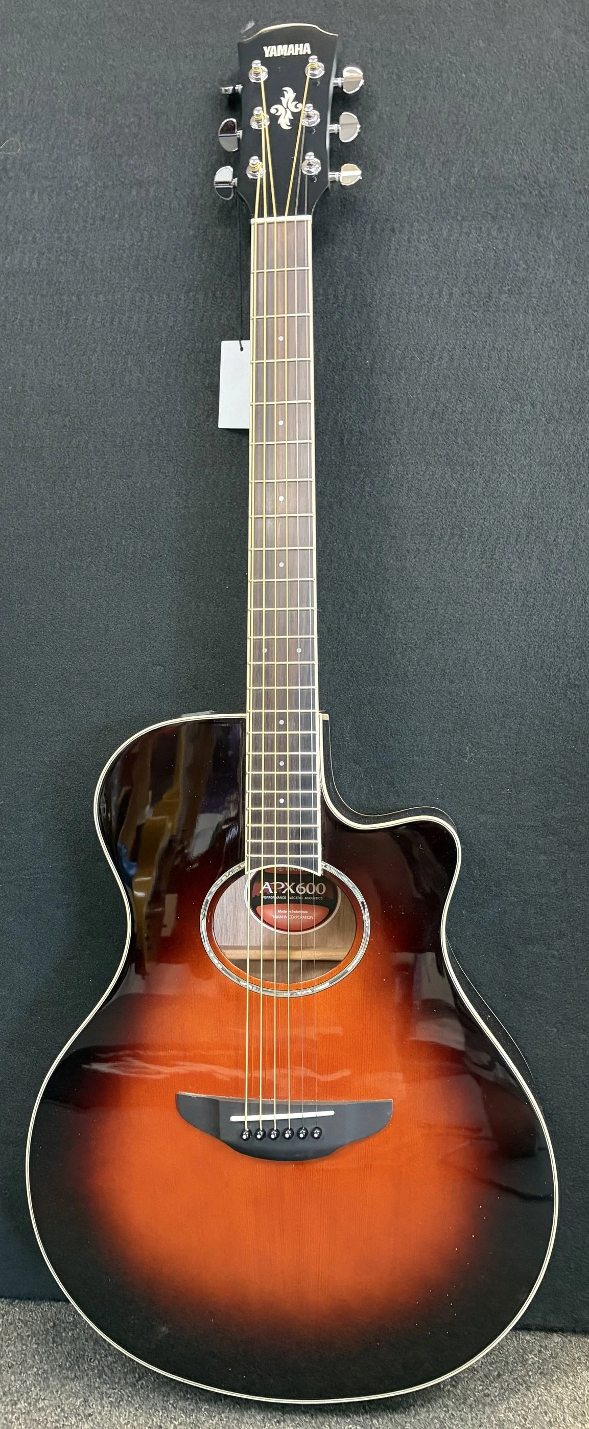 Yamaha APX600-Old Violin Sunburst