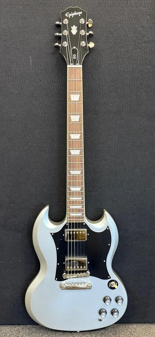 Epiphone SG Standard- Silver Mist with bag
