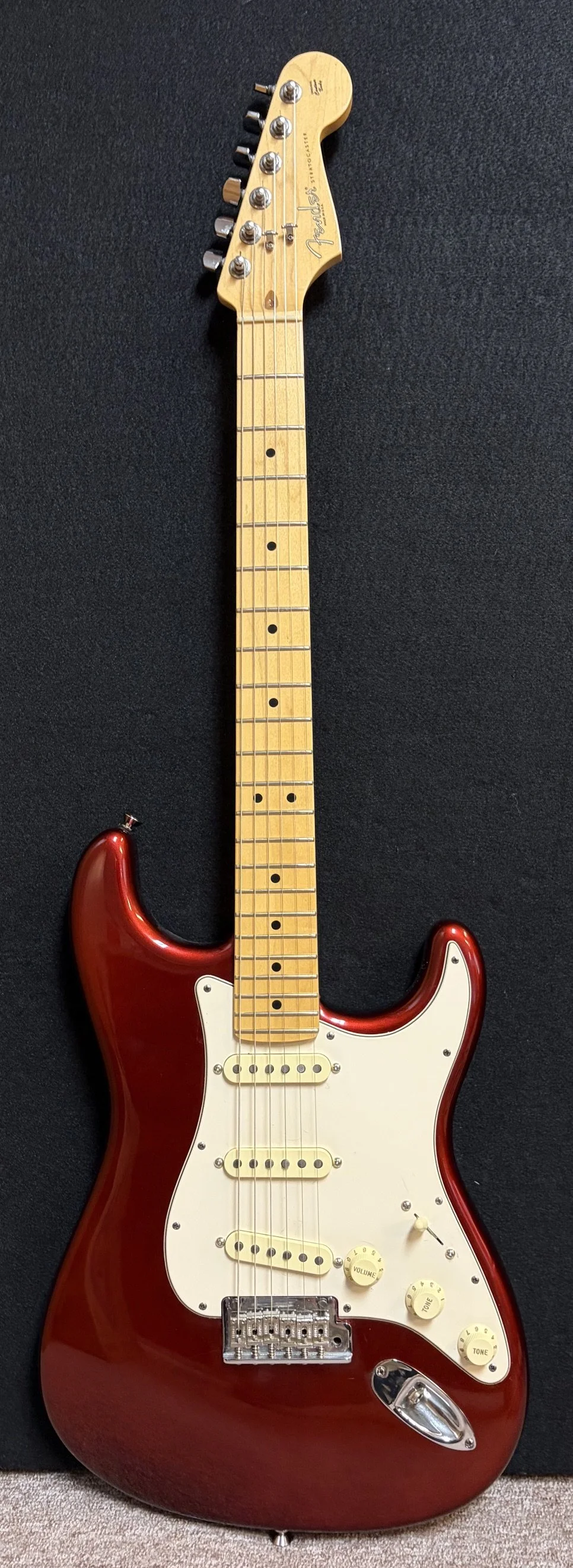 Used 2009 Fender Strat American Std-Candy Cola