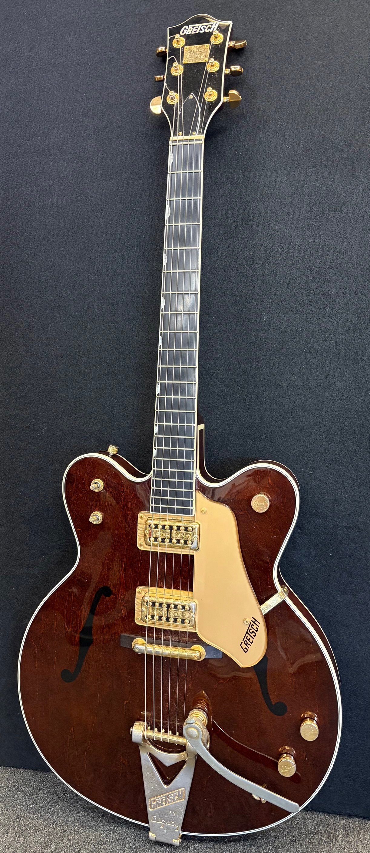 Gretsch Japanese Country Classic-Walnut brown