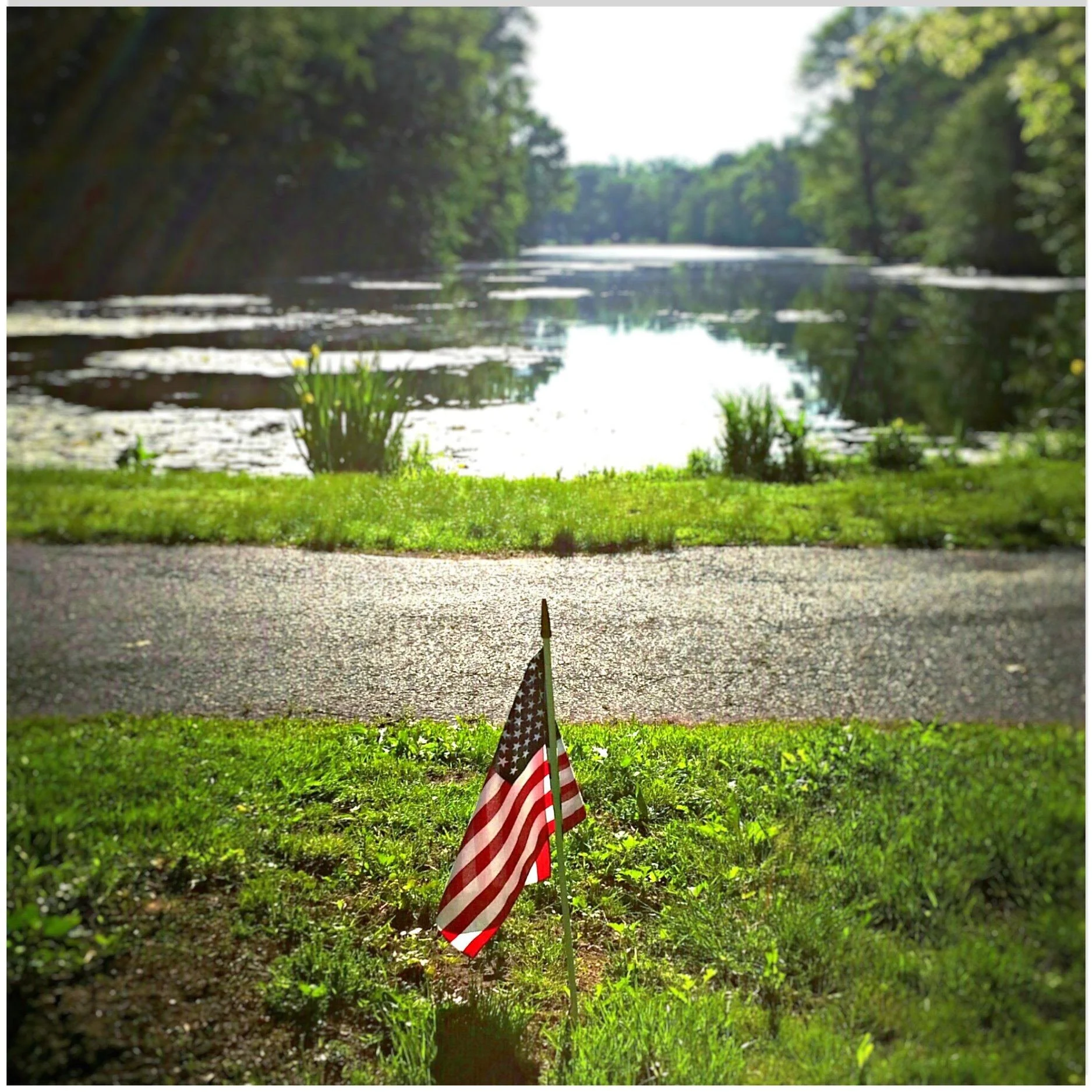 On this Memorial Day, we pause to remember and honor the brave servicemen and women who made the ultimate sacrifice for our country, our freedoms, and the rights we hold dear. 🇺🇸

Did you know that at Rahway River Park, a special piece of local his