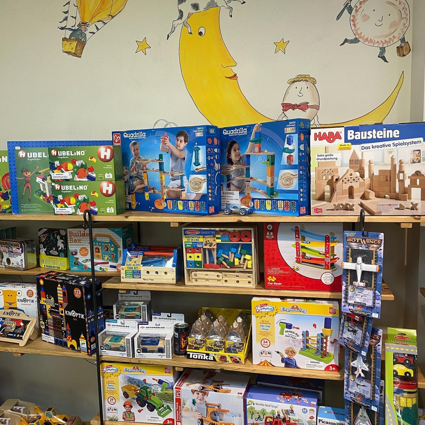 We are full with lots of new fun  things! #newarrivals #playfood #artkits #constructiontoys #tonsoffun #specialtytoys #fun