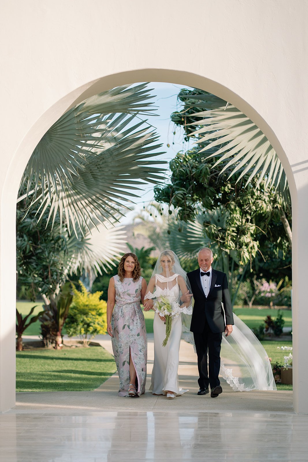 Nina&Adam_BajaLuna_SammieChanPhoto-338.jpg