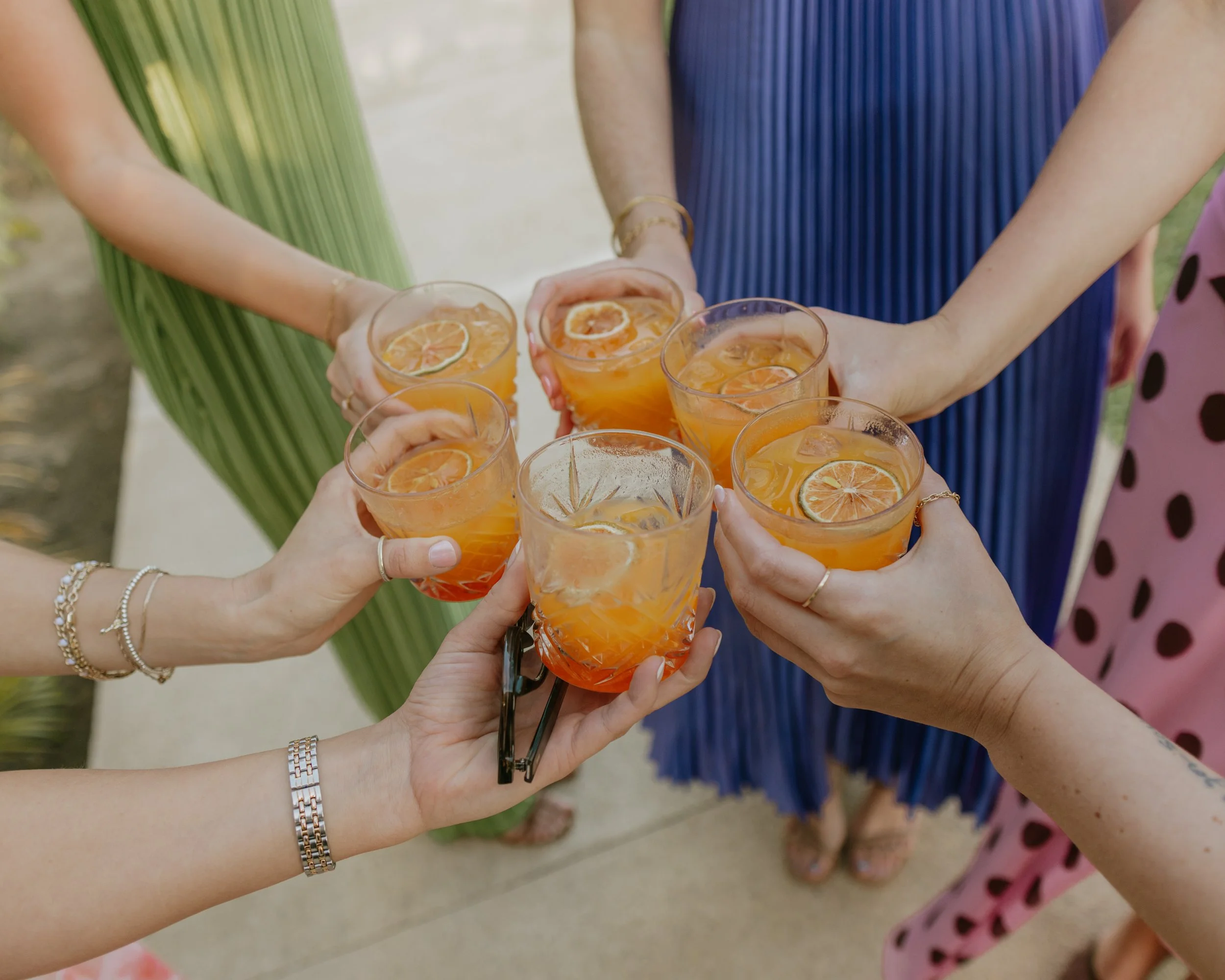 baja-luna-poolside-cocktail-hour-2.jpg