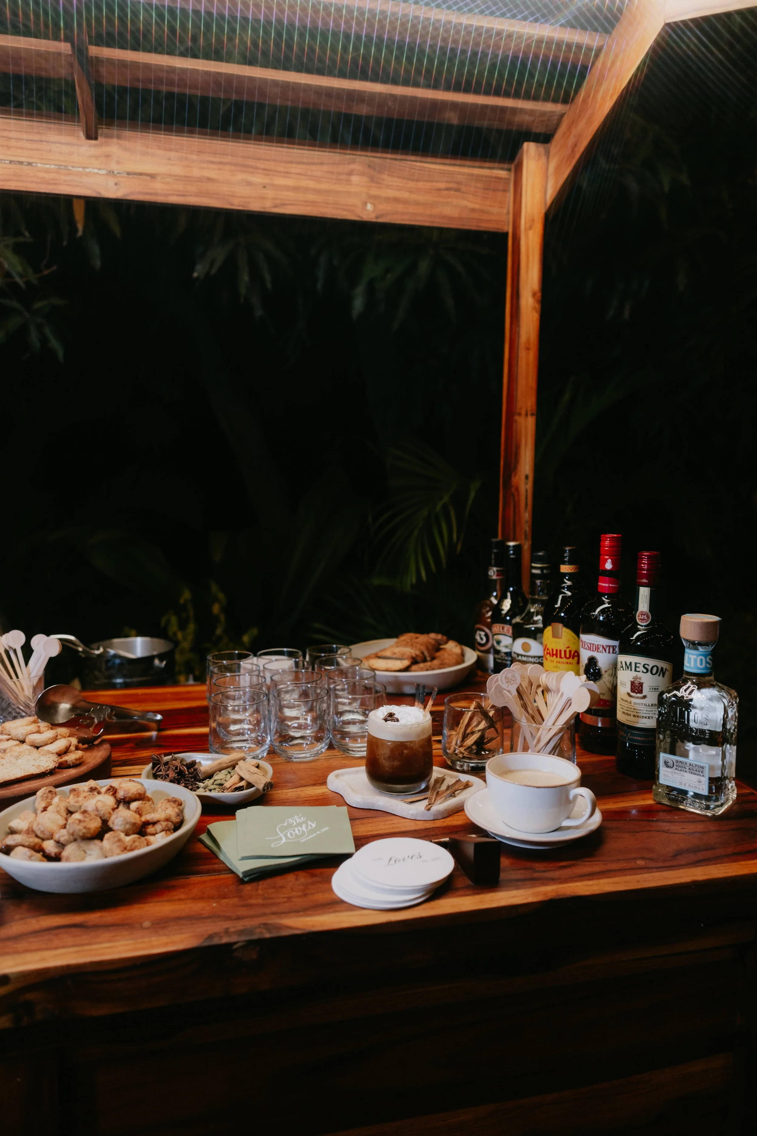 unique-wedding-cocktail-experience-1.jpg