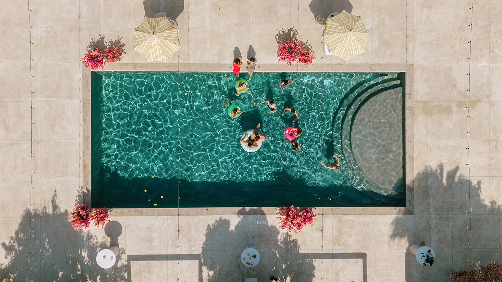 The Baja Luna Pool: The Perfect Space for Your Los Cabos Wedding Weekend