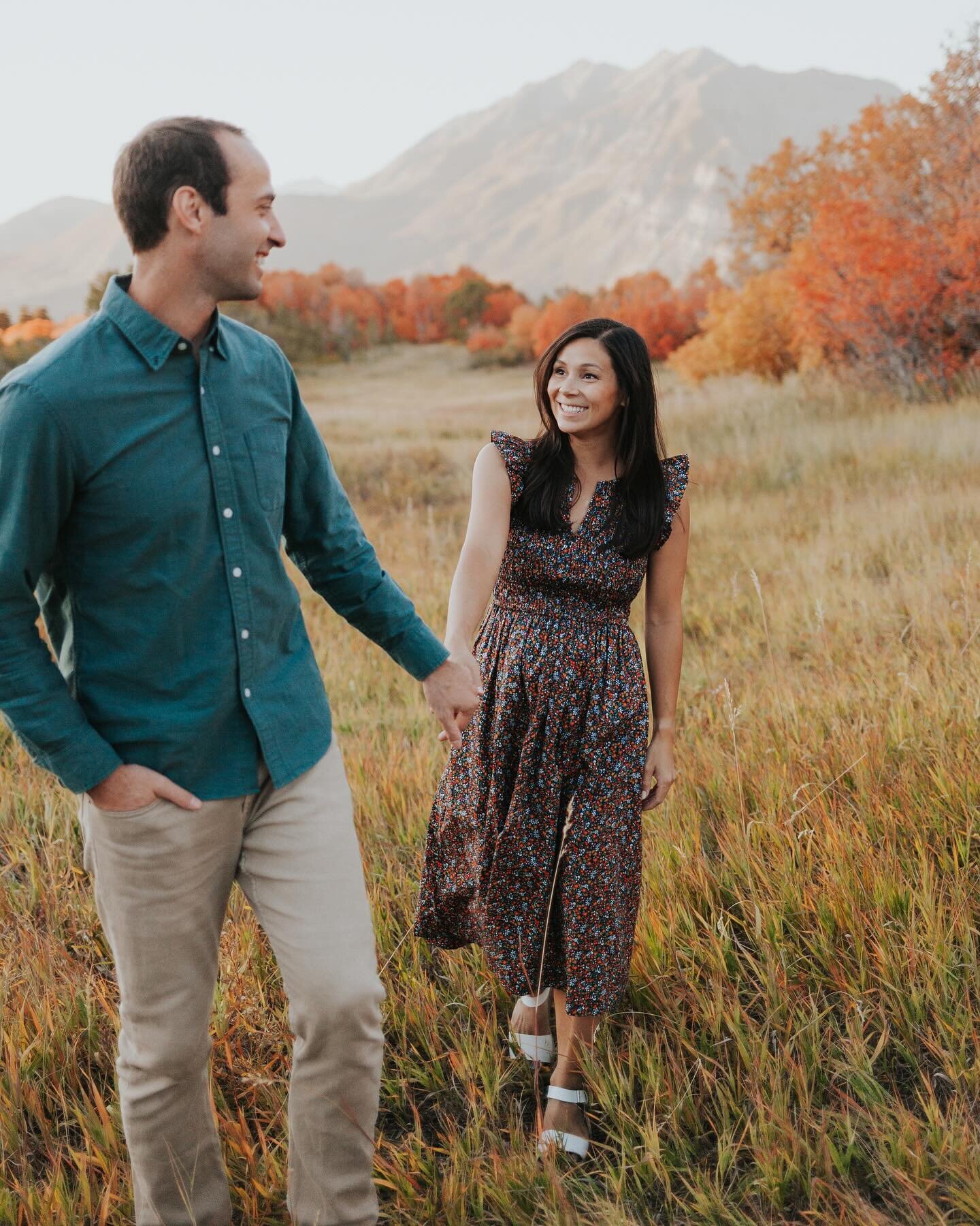 Look at this cute couple 😍 still obsessed with this session
.
.
.
.
.
#slcweddingphotographer #utahengagements #draperphotographer #oremphotographer 
#parkcityphotographer #utahvalleyphotographer #southjordanphotographer #slcphotographer #saltlakeci