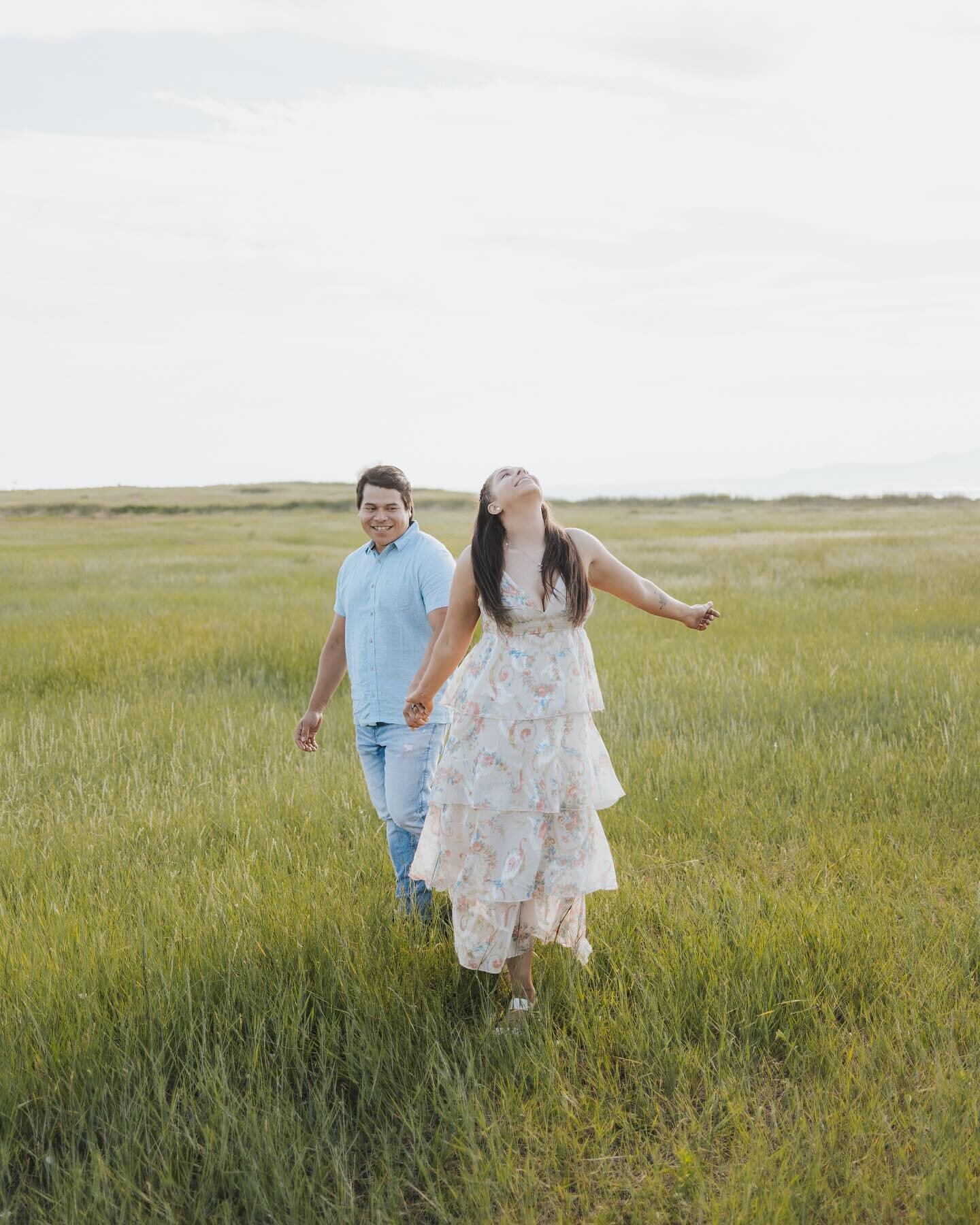 Spring is tomorrowwwww!!! 🌸 so excited for this warm weather 
.
.
.
.
.
#slcweddingphotographer #utahengagements #draperphotographer #oremphotographer 
#parkcityphotographer #utahvalleyphotographer #southjordanphotographer #slcphotographer #saltlake
