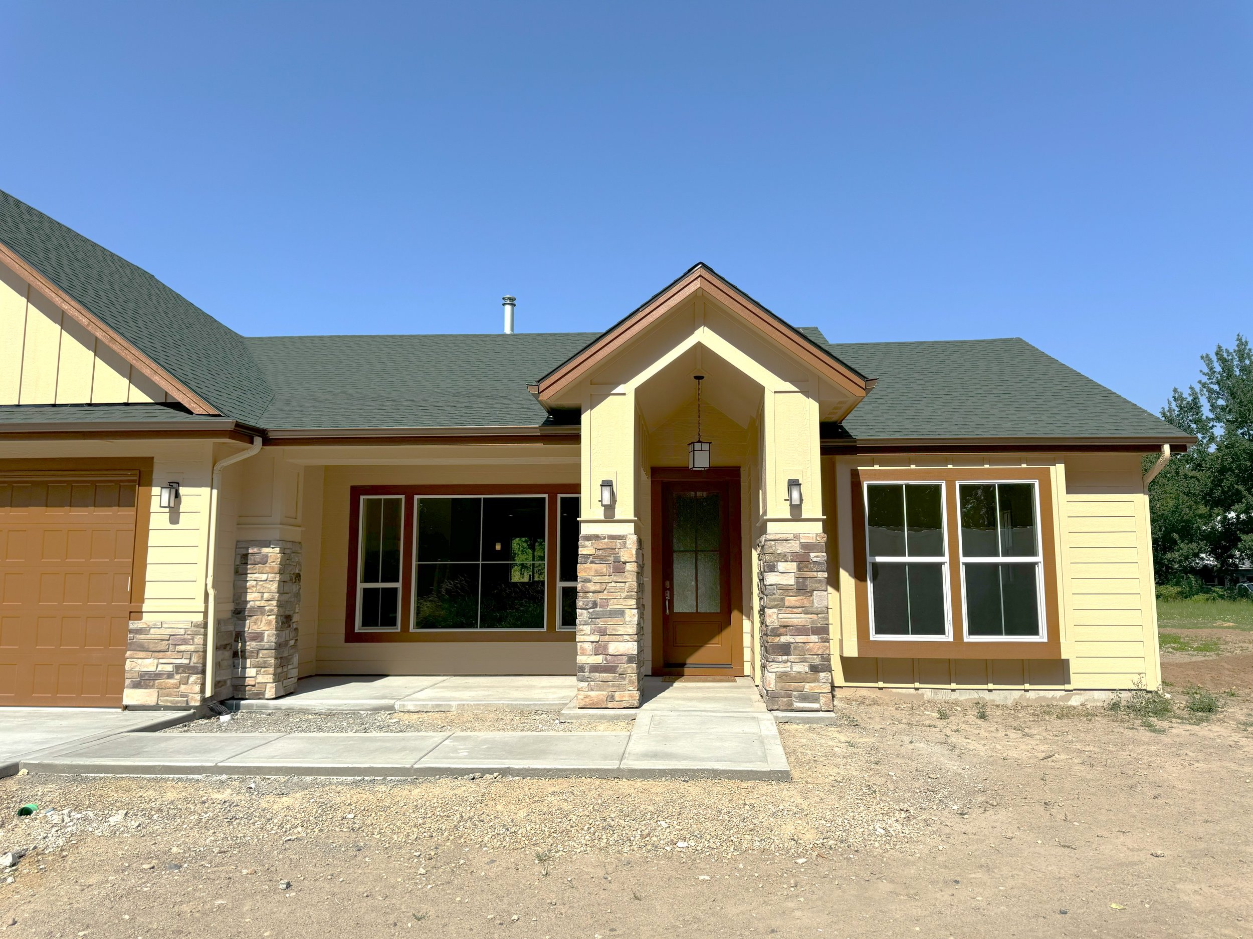 River Road Exterior (5).jpg