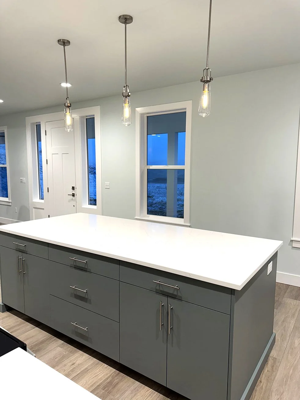 828 Mann Creek Living, Dining, Kitchen (3.1).jpg