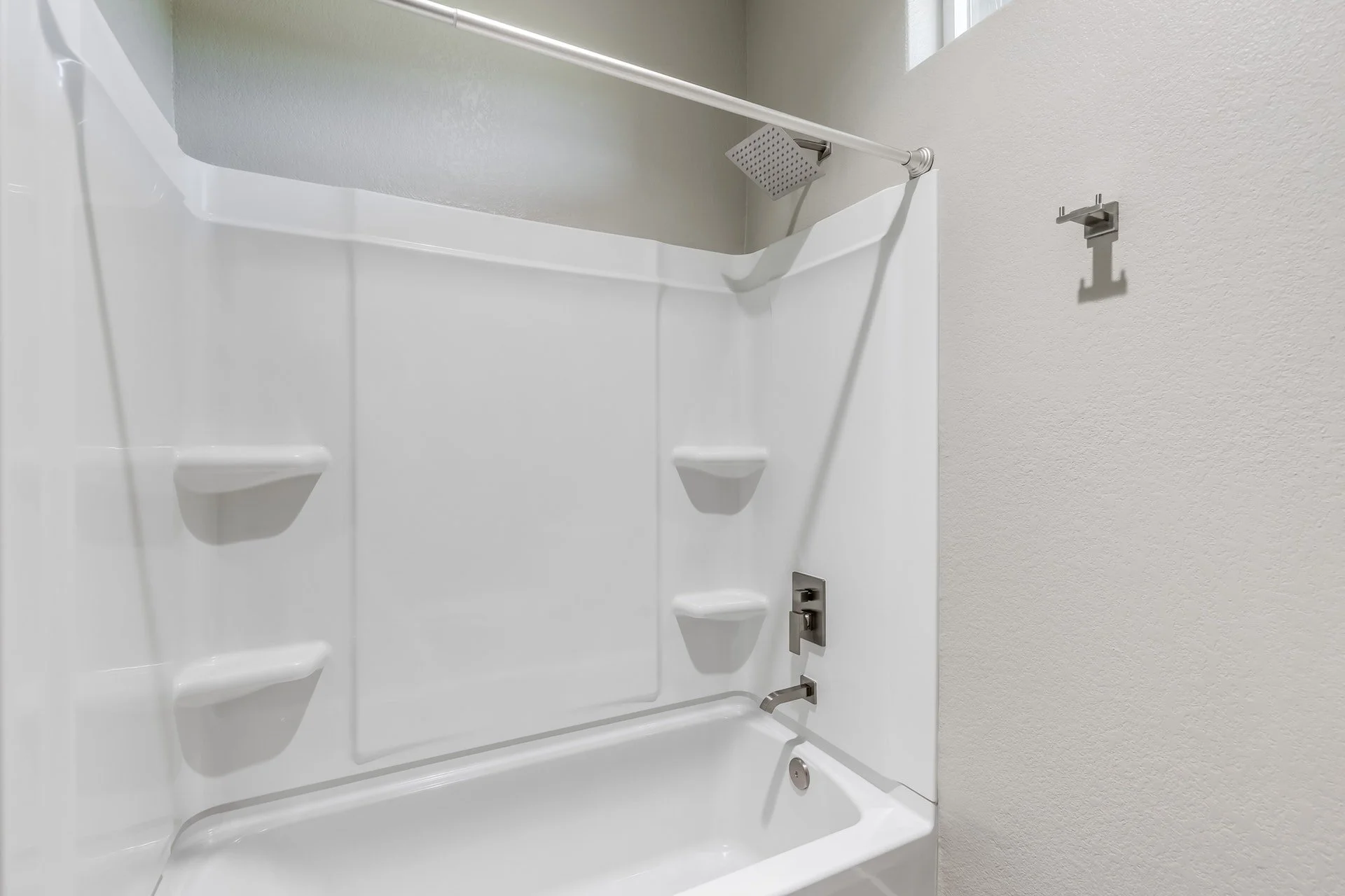 Bouy Drive Laundry, Closet, Bathrooom (2).jpg