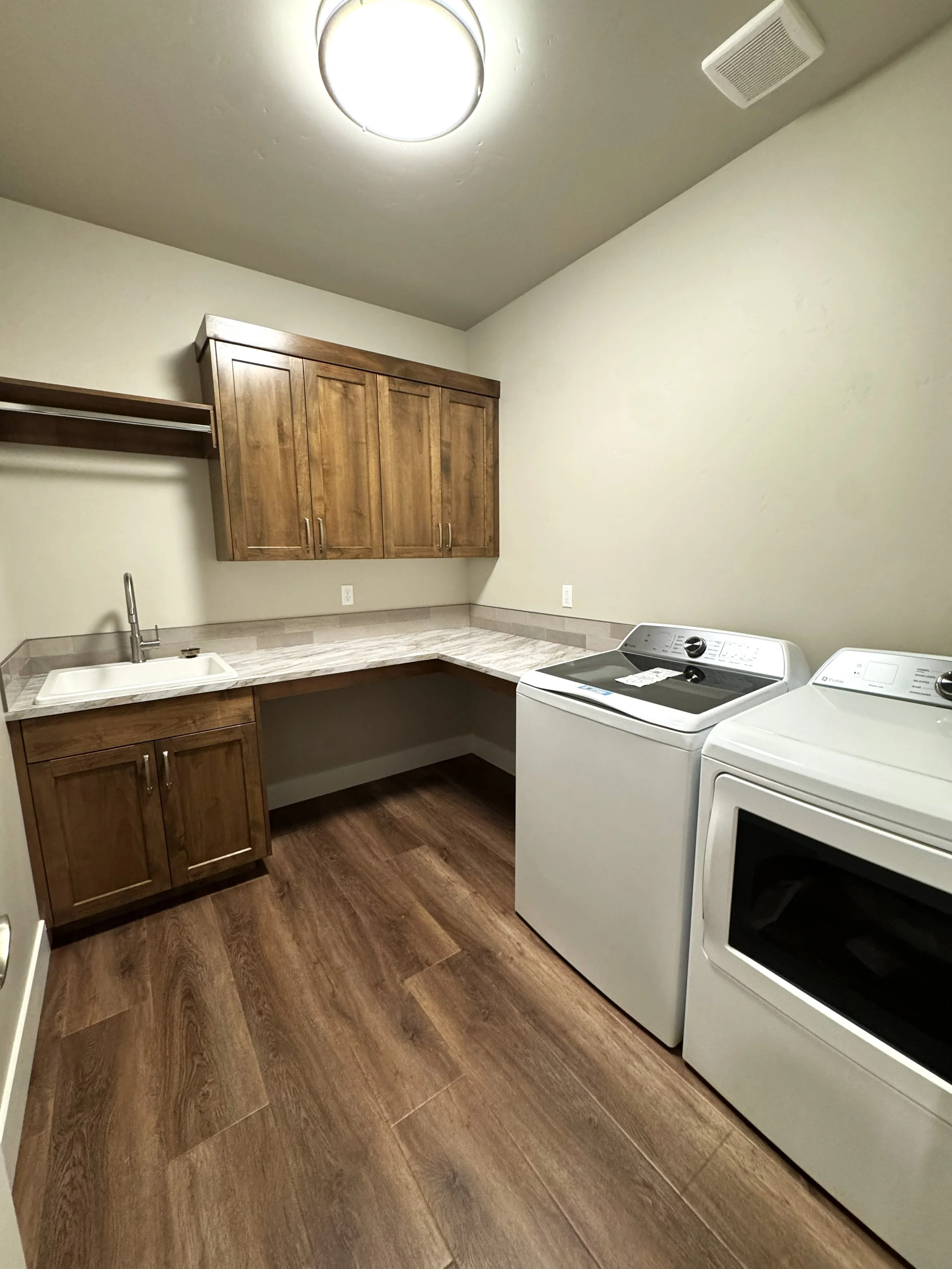 Purple Sage Bathroom & Laundry (5).jpg