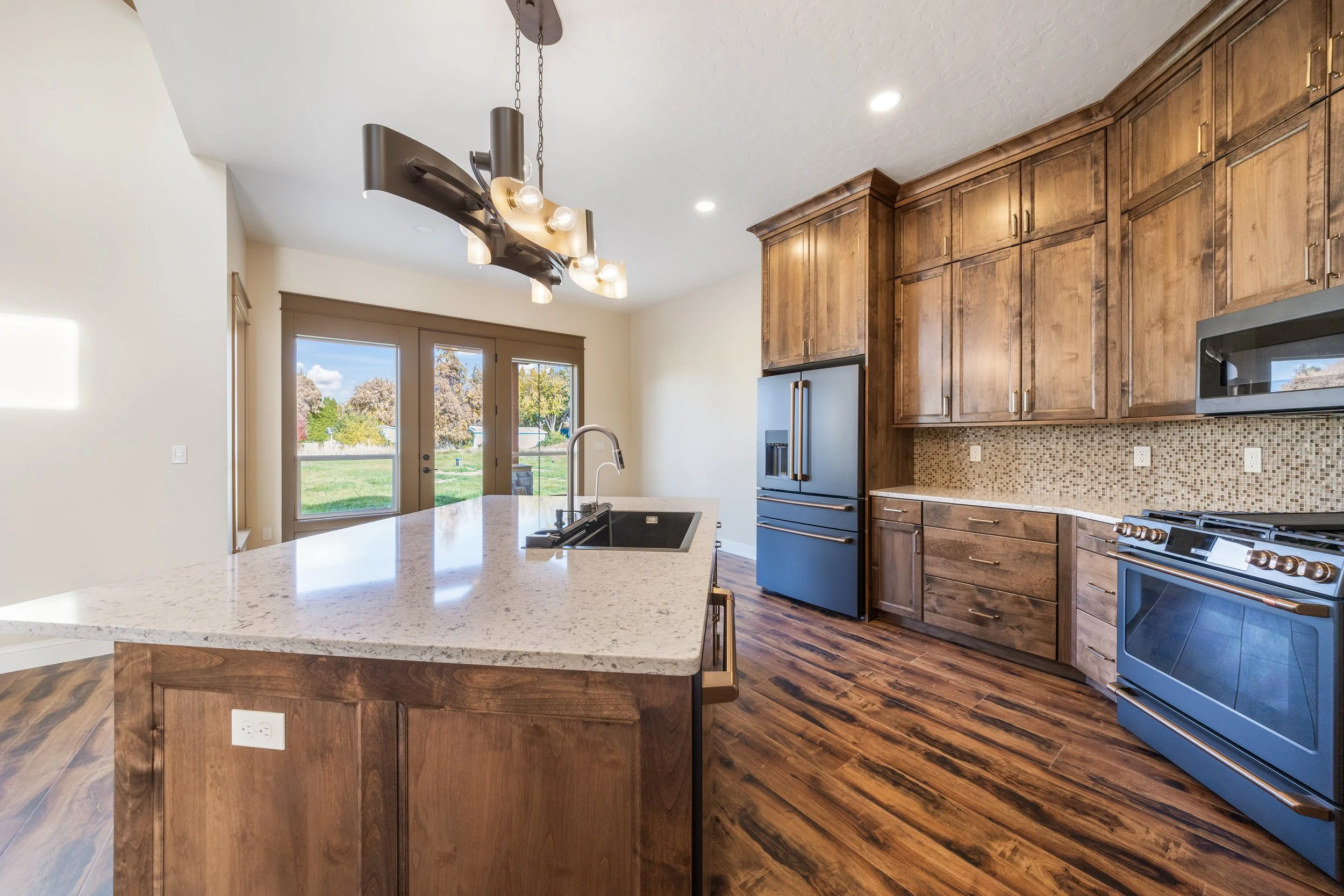 Cottonwood Lane Living, Dining & Kitchen (5).jpg