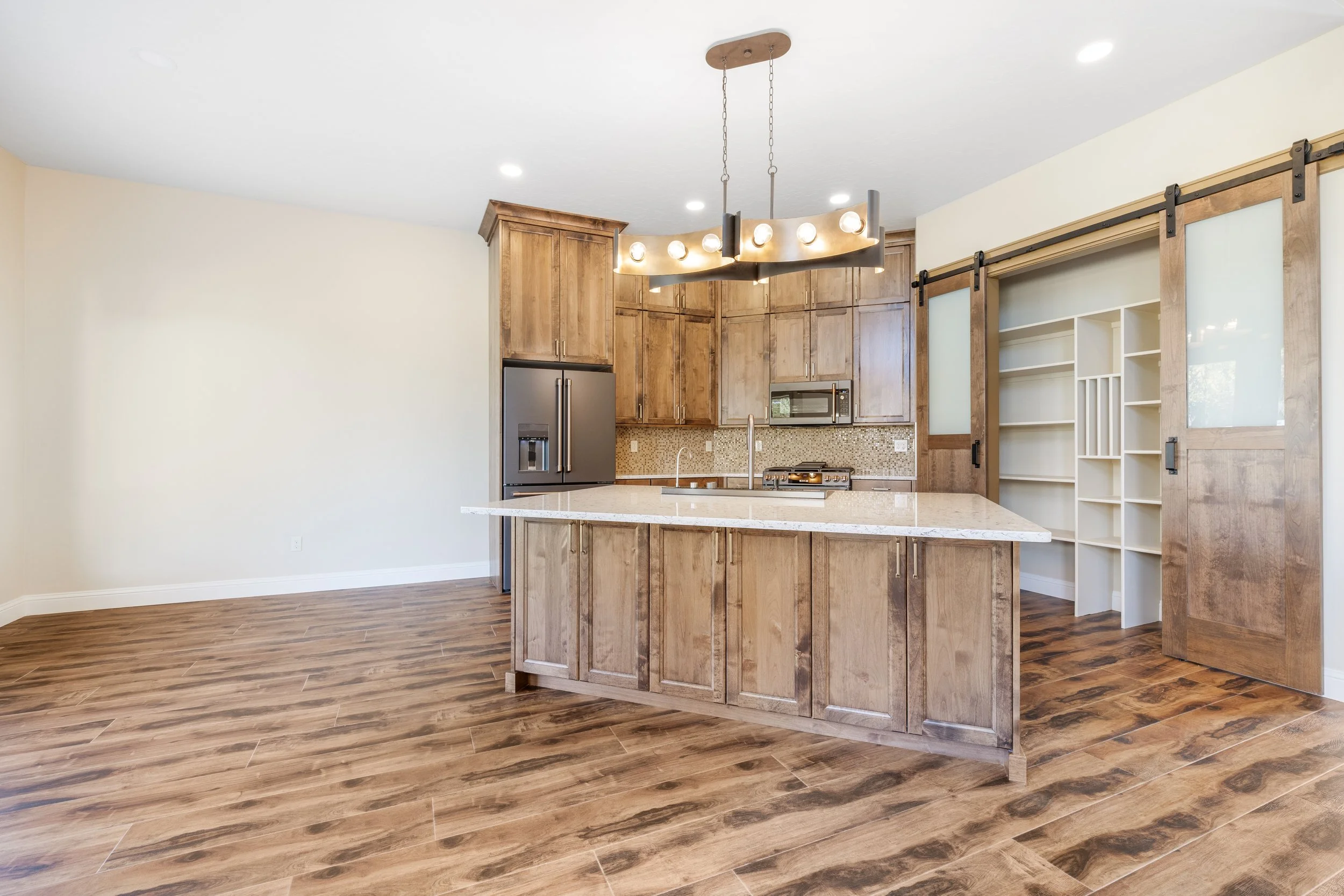 Cottonwood Lane Living, Dining & Kitchen (13).jpg