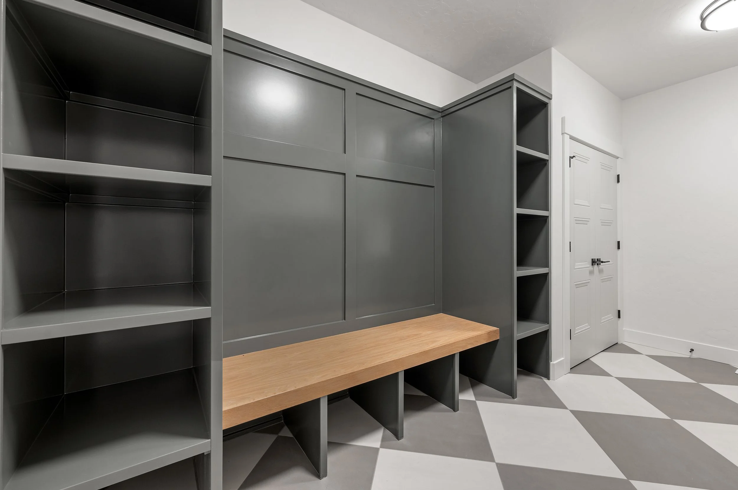 Brooks Drive Living, Dining, & Kitchen (7).jpg