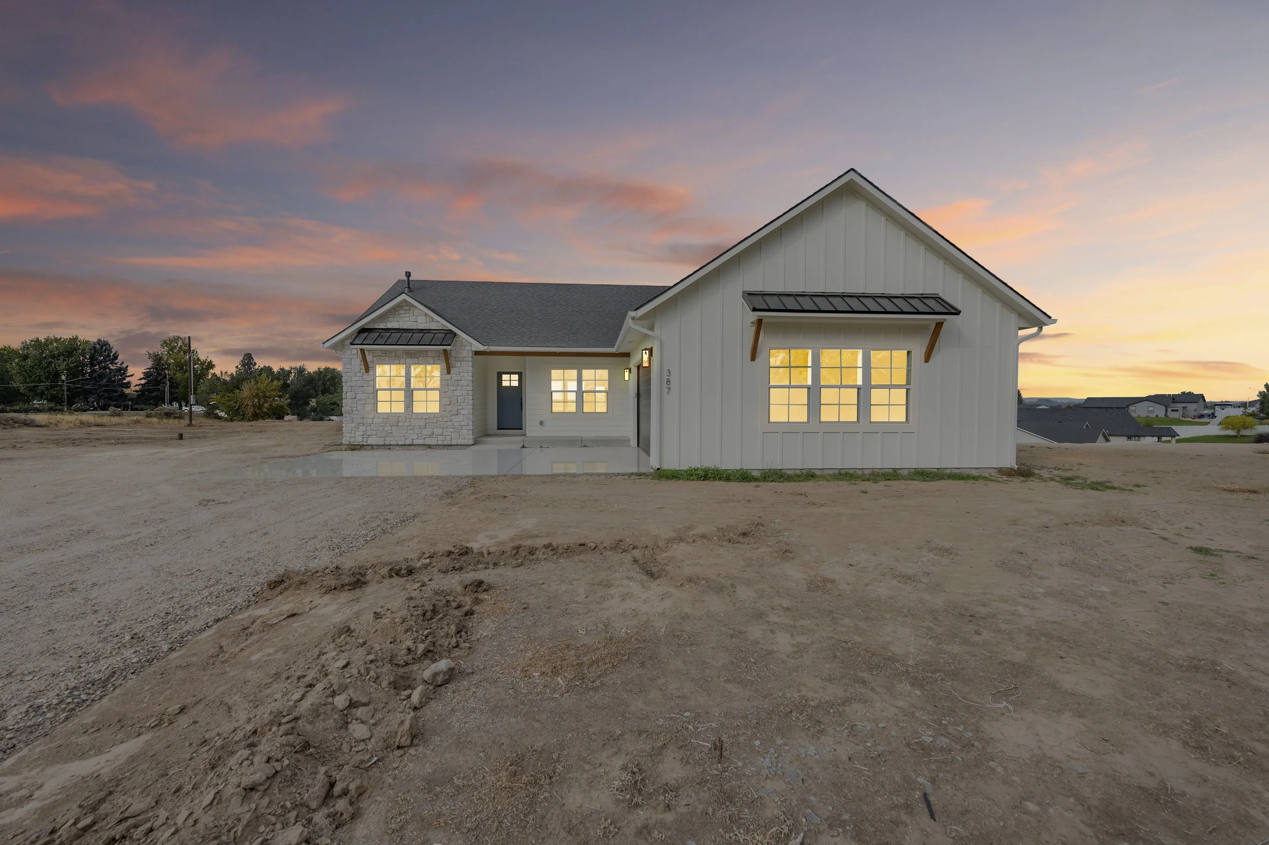 Iowa Ave Exterior  (1).jpg